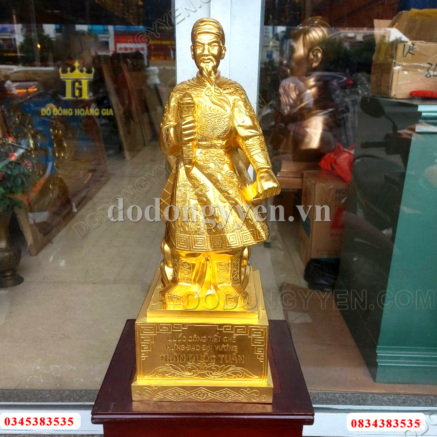 Mua tượng Trần Hưng Đạo dát vàng tại Hà Nội